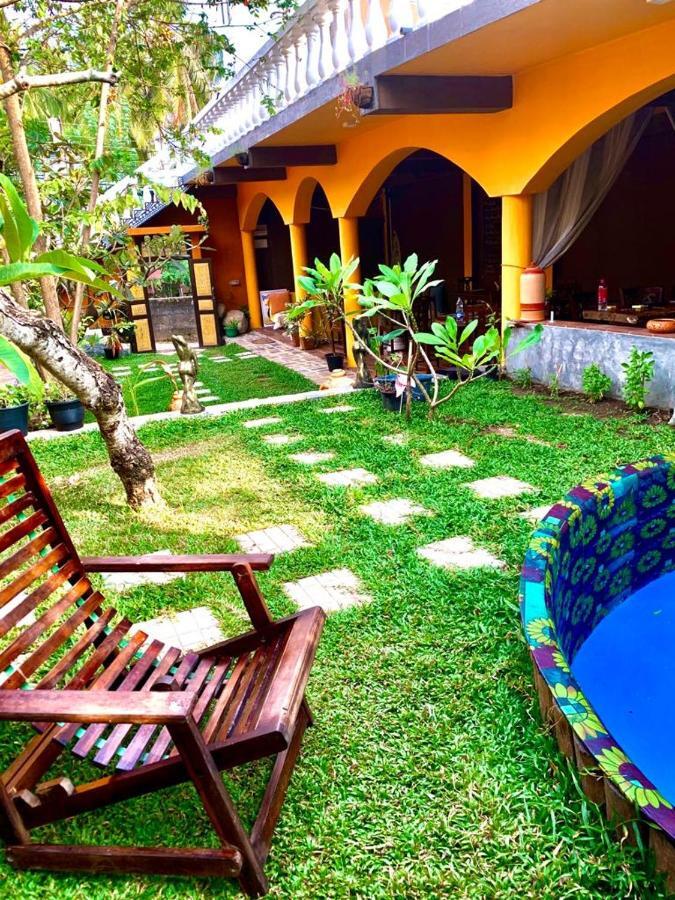 Hôtel The Fat Mermaid à Mirissa Extérieur photo